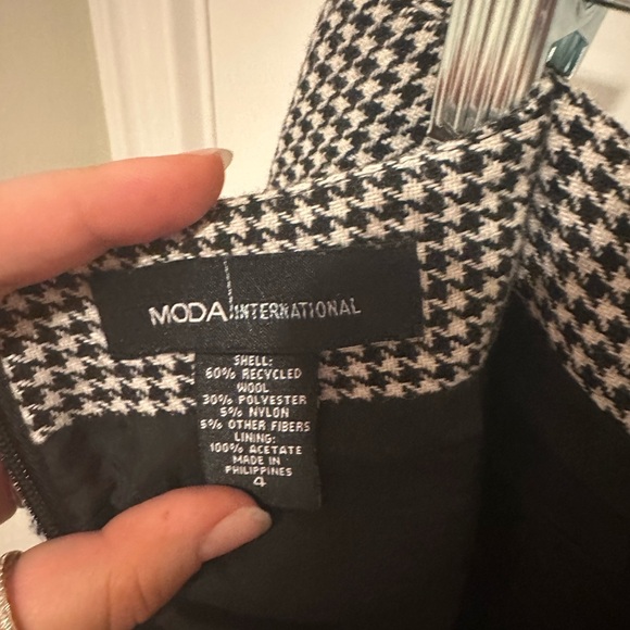 Moda International Pleated Houndstooth Print Skirt - Picture 5 of 5